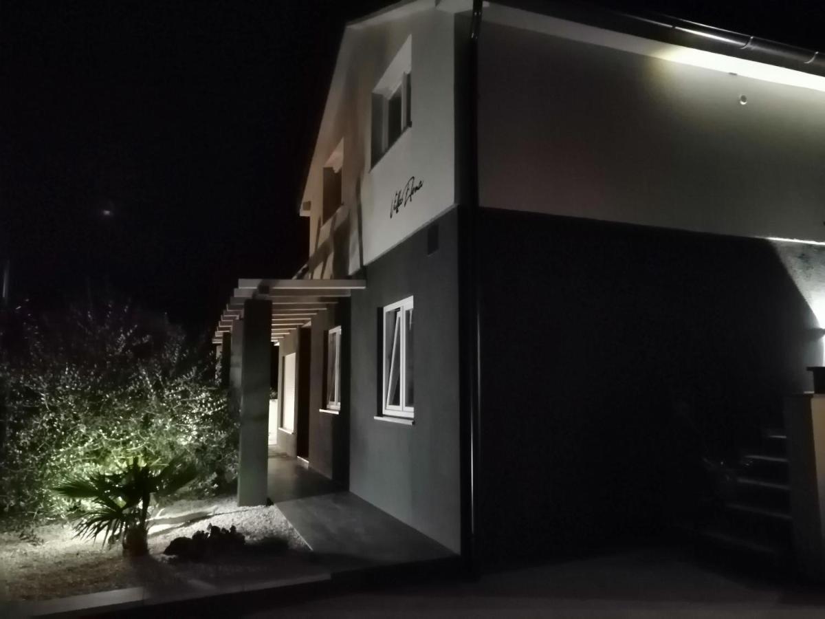 Elena Villa Помер Екстериор снимка